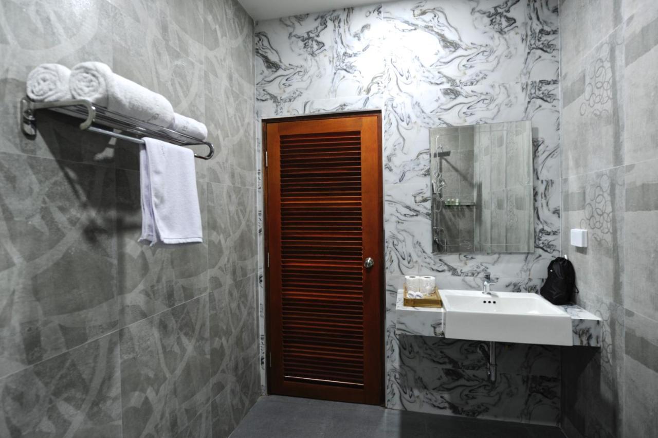 Barong Resort Бан Пе Екстериор снимка